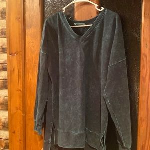 Size small green long sleep V-neck brand  Zenana